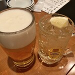 みつ - 「エビス 樽生（中）（税抜￥550）」と「角ハイボール（税込￥500）」