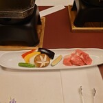 日本料理あじさい - 飛騨牛の石焼きの品

しかもこの金額の会席料理にしては
タップリと量もあるし♪

昔から思っていたけれど、やっぱりこのお店
味わいも良いし、コスパも良いよなあ❕