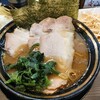 王道家直系 家系ラーメン がく