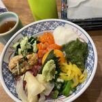 Isomaru Suisan - 海鮮ばくだん丼