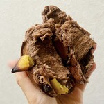 テコナ　ベーグルワークス - 断面