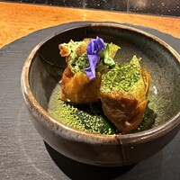 炭火割烹 樹樹 - 静岡 筍と帆立の春巻き ほうれん草のピュレ