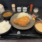 Tonkatsu Hisago - 上ロースかつ定食(単品カレー付)