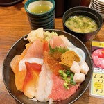 斬 - 海鮮丼土日価格2,310円
