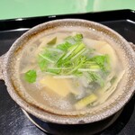 Yumeyagimbeikomu - 蛤の潮鍋