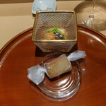 Shino Hara - 海老すり身パン挟み、車海老、鱧、白芋茎、雲丹、コシアブラ、キャビアのジュレかけ