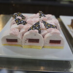 ホテルニューオータニ幕張 ザ・ラウンジ - 本日のケーキ。おそらく正木牧場？