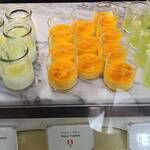 ホテルニューオータニ幕張 ザ・ラウンジ - メロンゼリー、マンゴープリン、メロン杏仁