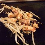 竹とんぼ - 2014.2. タコガーリック炒め