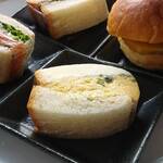 ホテルニューオータニ幕張 ザ・ラウンジ - だし巻き卵サンドイッチ