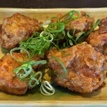 東京おぎくぼラーメン ゑびすや - から揚げアップ