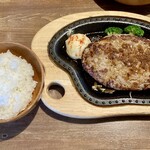 Bikkuri Donki - レギュラーバーグステーキ