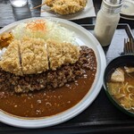 とんかつ 金重 - カツカレーの全容