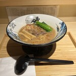 Homma Guro Soba Kotsu - ▪️本まぐろそば¥980 
      　※キャッシュレス対応のみ
      　　QRコード、電子マネー、カードのみの対応