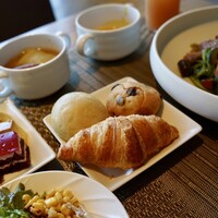 MIDO RESTAURANT PIC NIKA - 