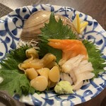 せいじ - 青柳の刺身。お勧めだけあって新鮮でした。活きてる。