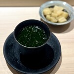 Sushi Nishizaki - ■浅利出汁と海苔の茶碗蒸し
                浅利出汁がしっかり、海苔の香りもしっかり。
                山葵を溶かすと香りが優しくて、何でもかんでも上手過ぎです（笑）。