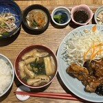 Nishiogi Mogame Shokudou - 鶏と茄子の辛味噌定食