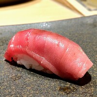 すし うおいち - 本マグロ中トロ