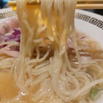 Taipaitan Ra-Mem Marudesankaku - ウェーブがかった麺