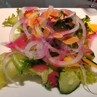 ジョバーノ - 彩り野菜のサラダ　赤しそドレッシング