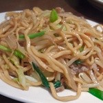 麗郷 - 豚肉細切り入りやきそば