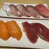 魚屋の200円すし ニューすしセンター 堂山店