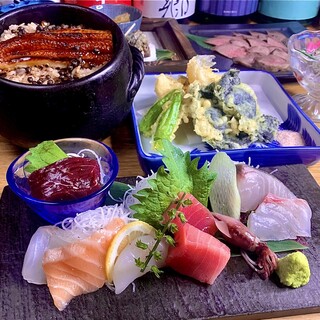 御会食や御接待等、各種ご宴会におすすめコース御座います。