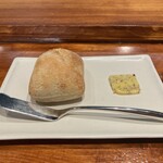 Chisou Nishikenichi - ★8パンと海藻バター