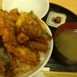 Tendon'Ya Fukusuke - 舞茸天トッピングの天丼、ご飯大盛