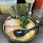 横濱家系ラーメン 勝鬨家 - 