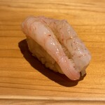 鮨 歴々 - 甘エビの握り　甘さと旨さがすごい！
