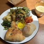 Ryokuyuu Shokudo & SPACE - 