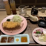 Purithipo Kufakutori Ando Katsu Puripo - 「特選とんかつ（ロースカツ）おまかせセット」税込3,300円