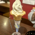 Hakuichi - 金箔のかがやきソフトクリーム（¥891）