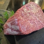炭火焼肉 日本橋イタダキ - 黒毛和牛ヒレ大きめで柔らかい