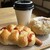 ペンギン ベーカリーカフェ - 料理写真:あらびきフランク、紅茶