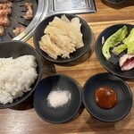 熟成肉専門店 ヨプの王豚塩焼 天神店 - 