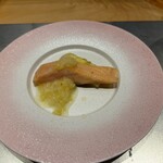 REBORN - 西米良サーモンのソテー　日向夏のソース