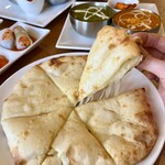 kariyuzuriha - チーズナン