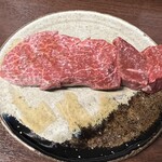 炭火焼肉 超世界 - 上ヒレ