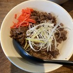 濃厚煮干しそば 麺匠 濱星 - すき焼き丼