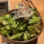 すすきの焼肉きらく - 白トリュフオイルのチョレギサラダ