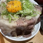 新鳥栖 道の市場 - 和牛ナイアガラ丼