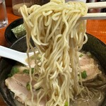 前橋とんこつ 味楽留 - 低加水ストレート細麺
