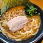 Yokohama Iekei Ramen Miyamoto Shouten - 