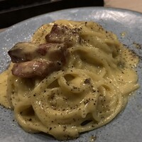 中目黒 いぐち 本店 - カルボナーラをオーダー1200円＋税＋サで
                    実質1450円
                    コスパはさて置き、かなり美味しい