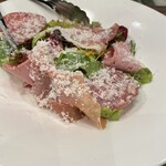 北海道イタリアンバル ミアボッカ - ３種ハムの贅沢サラダ