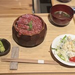 北新地 焼肉 菊地 - 黒毛和牛ロースステーキ重