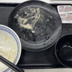 Yoshinoya - 2024/05/12
                      から揚げ定食 大飯×2 619円
                      ✴︎焙煎胡麻ドレッシング×2
                      ✴︎から揚げ祭 10%オフ